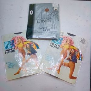 Vtg. 3 packs panty hose. Hush Hush